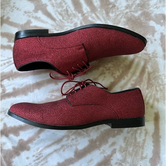 Men’s Red Sparkle Shoes - Picture 4 of 9